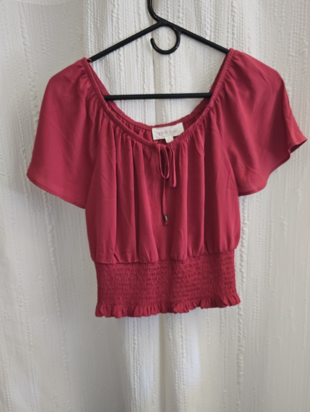 Womens M Pink Rose Raspberry Off-Shoulder Smocked Crop Top